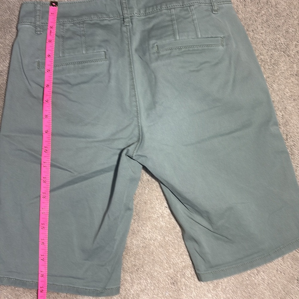 LOFT women’s 2 olive Green Flat Front knee length Bermuda shorts military green - Picture 13 of 15